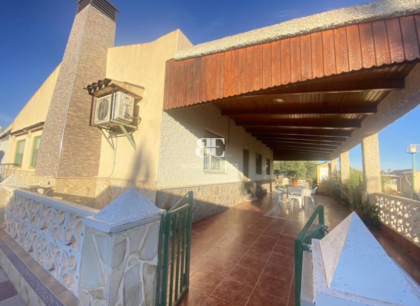 Resale - Villa -
Gea Truyols - Gea y Trujols