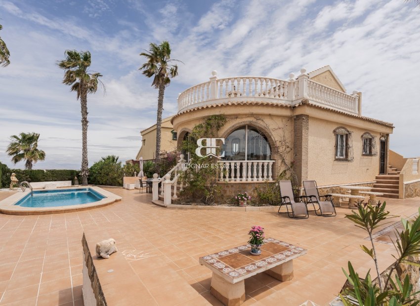 Resale - Villa -
Gran Alacant - Monte y Mar
