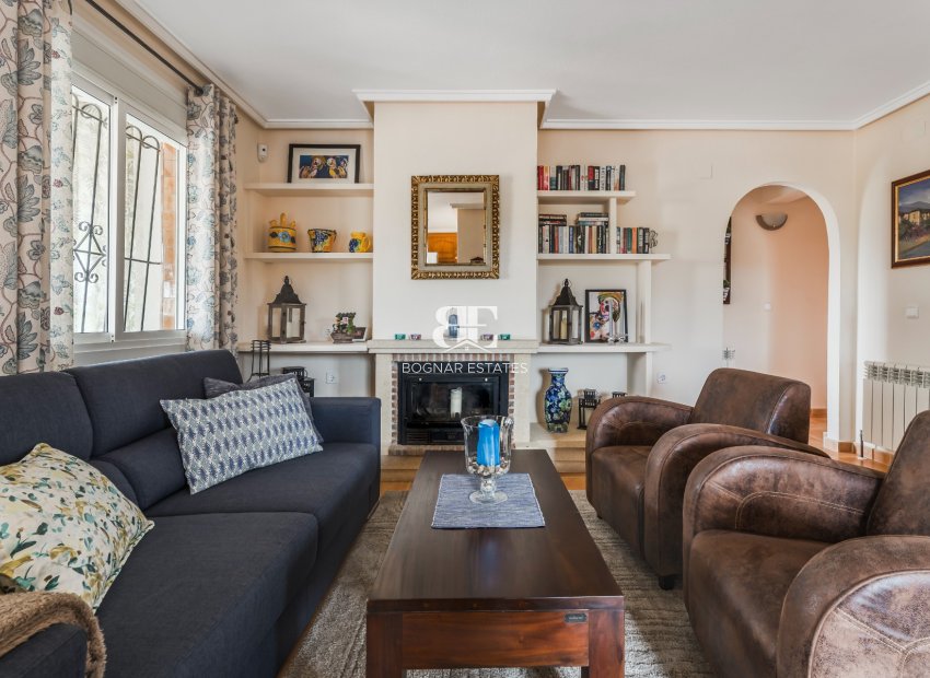 Resale - Villa -
Gran Alacant - Monte y Mar