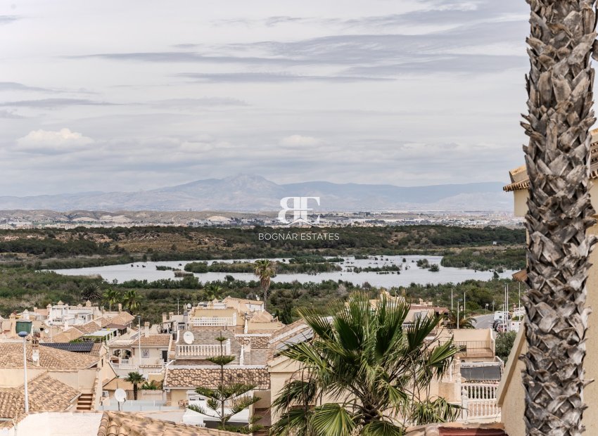 Resale - Villa -
Gran Alacant - Monte y Mar