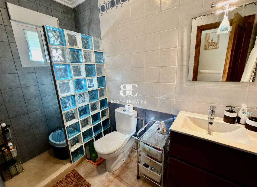 Resale - Villa -
Guardamar del Segura - El Raso