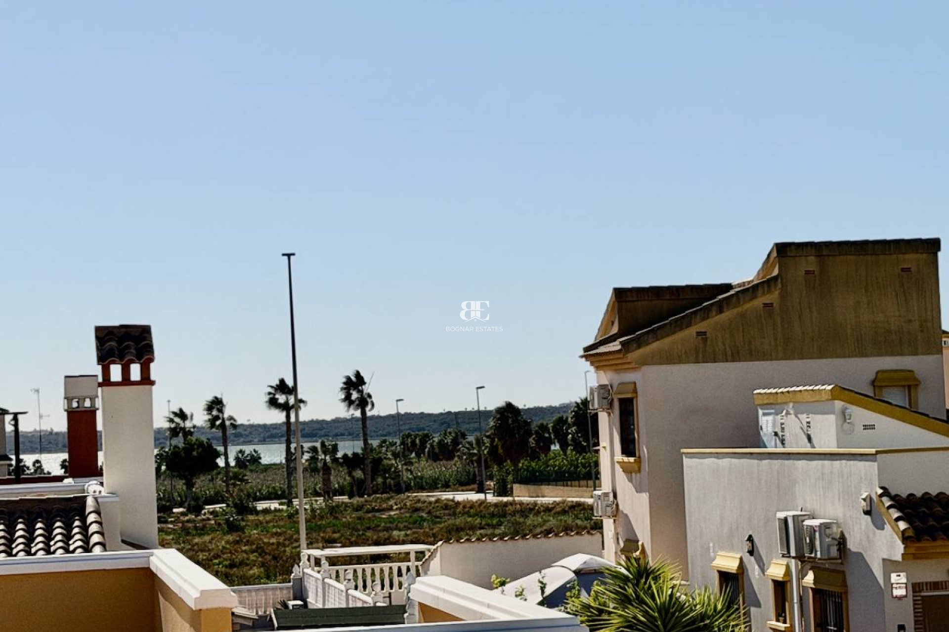 Resale - Villa -
Guardamar del Segura - El Raso