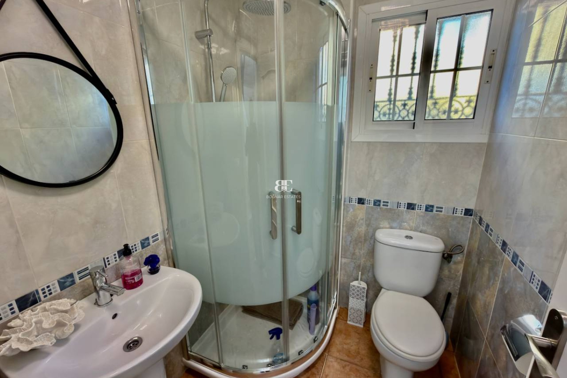 Resale - Villa -
Guardamar del Segura - El Raso