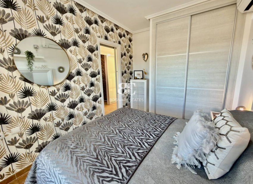 Resale - Villa -
Guardamar del Segura - El Raso