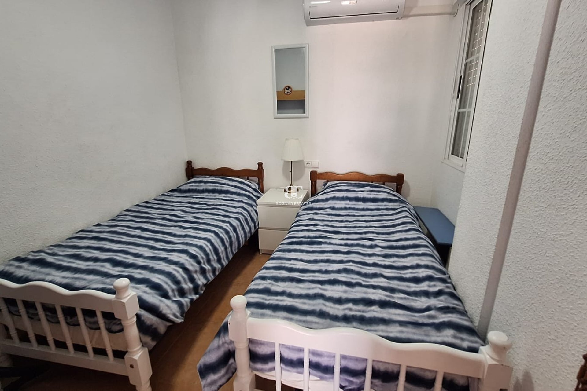 Resale - Villa -
Guardamar del Segura - El Raso