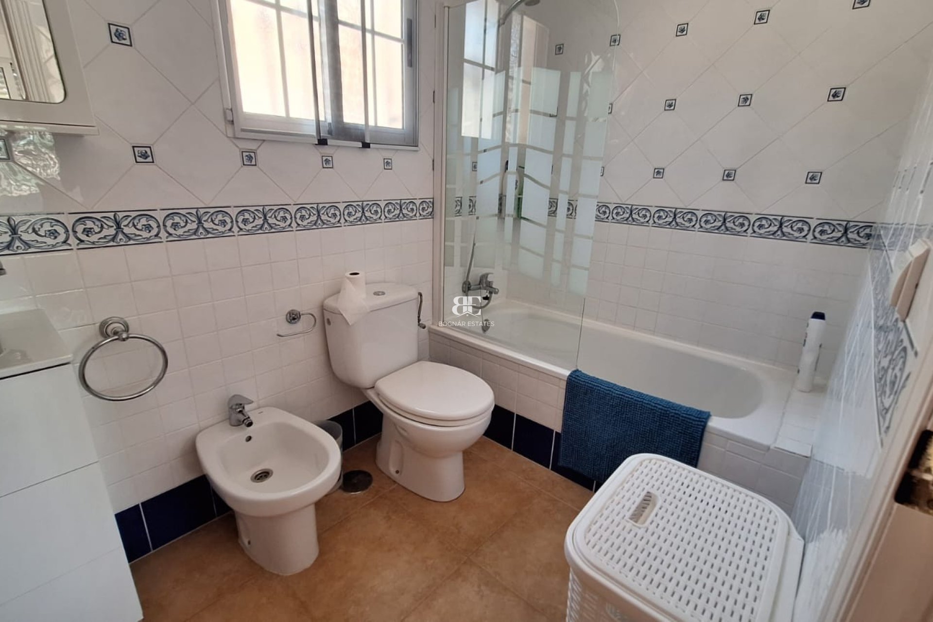 Resale - Villa -
Guardamar del Segura - El Raso