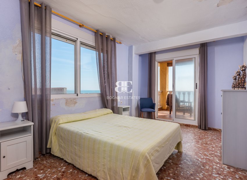 Resale - Villa -
Guardamar del Segura