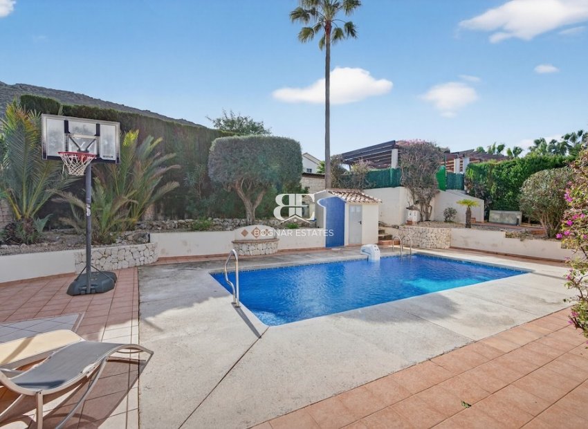 Resale - Villa -
Jávea - Monte Olimpe