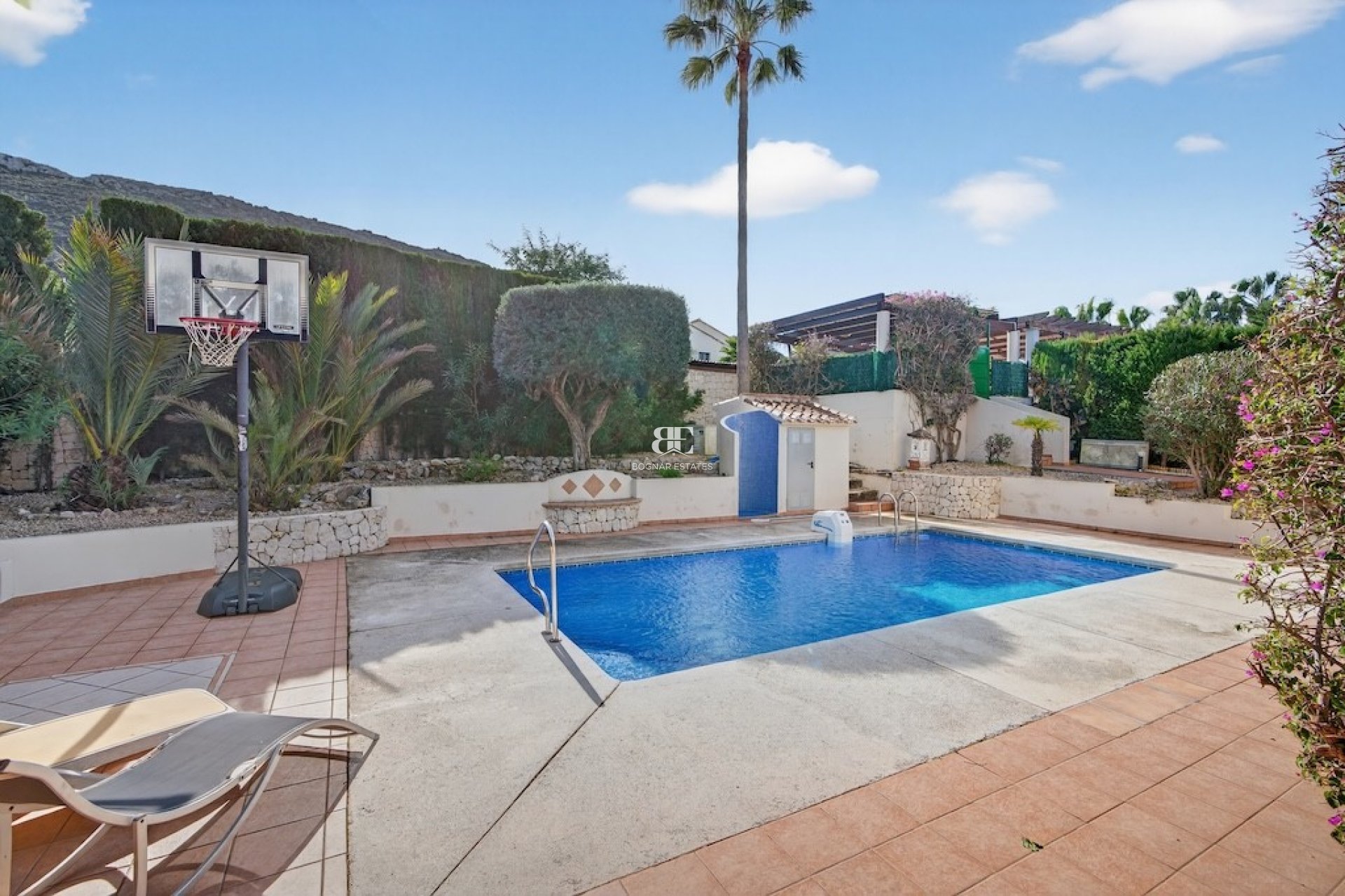 Resale - Villa -
Jávea - Monte Olimpe