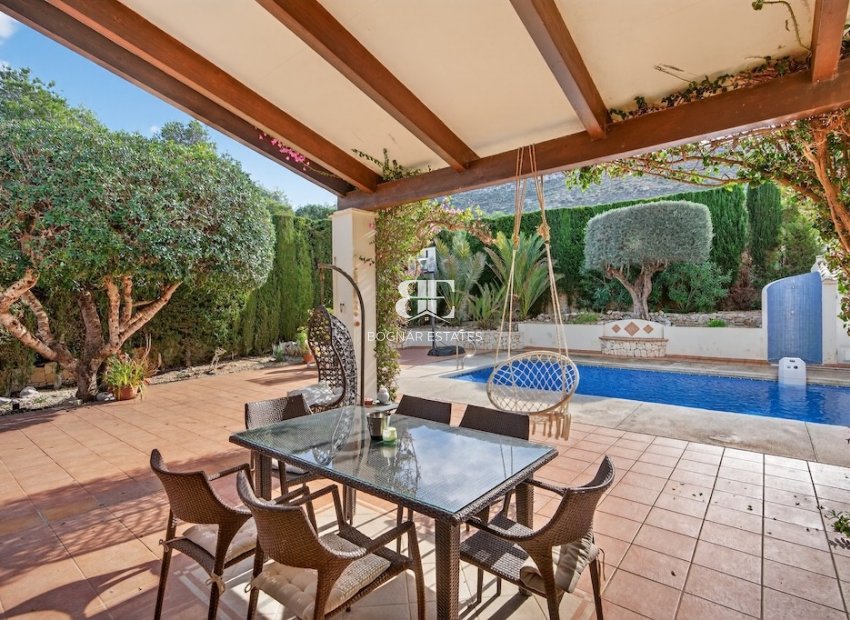 Resale - Villa -
Jávea - Monte Olimpe