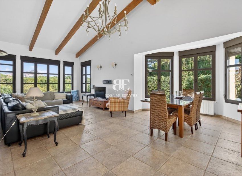 Resale - Villa -
Jávea - Monte Olimpe