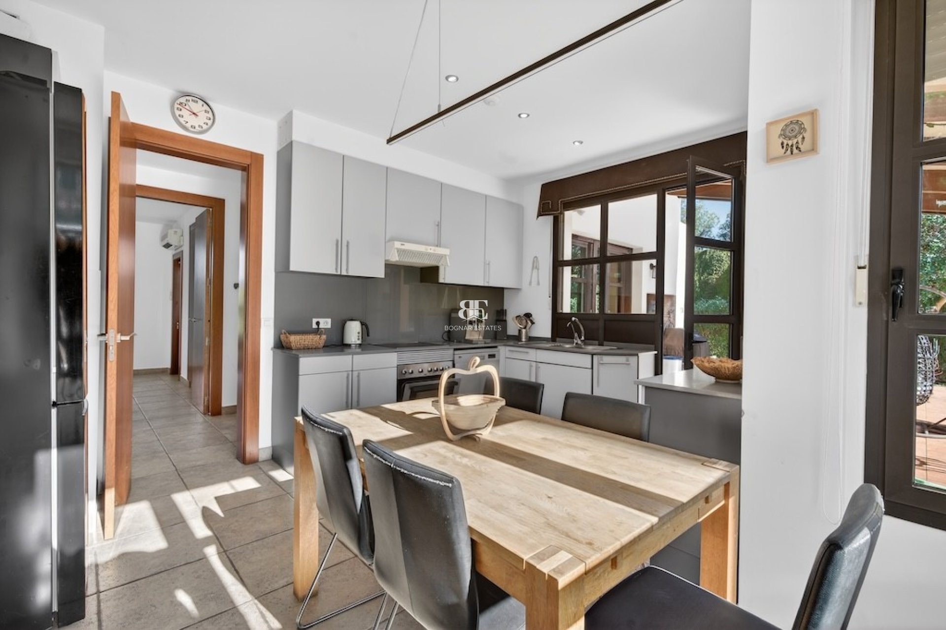 Resale - Villa -
Jávea - Monte Olimpe