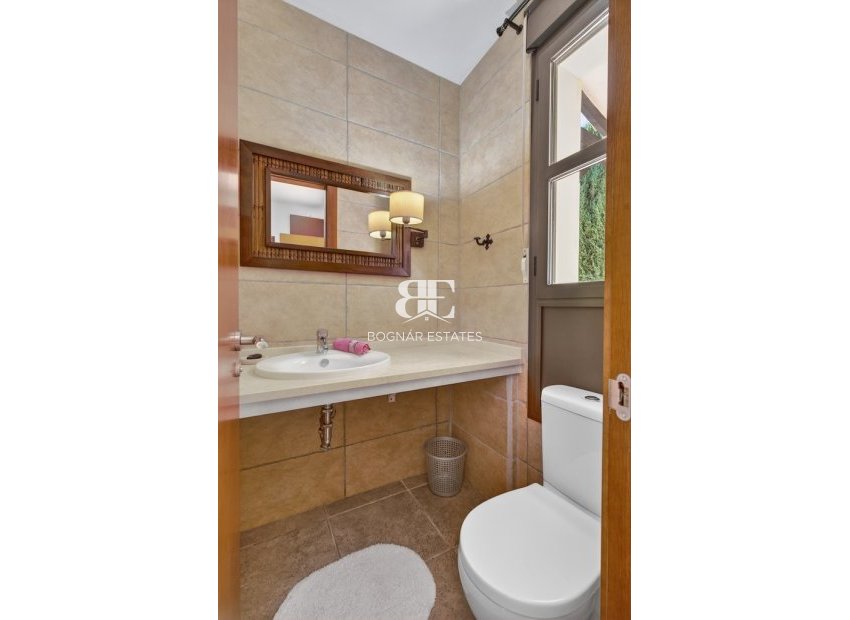 Resale - Villa -
Jávea - Monte Olimpe