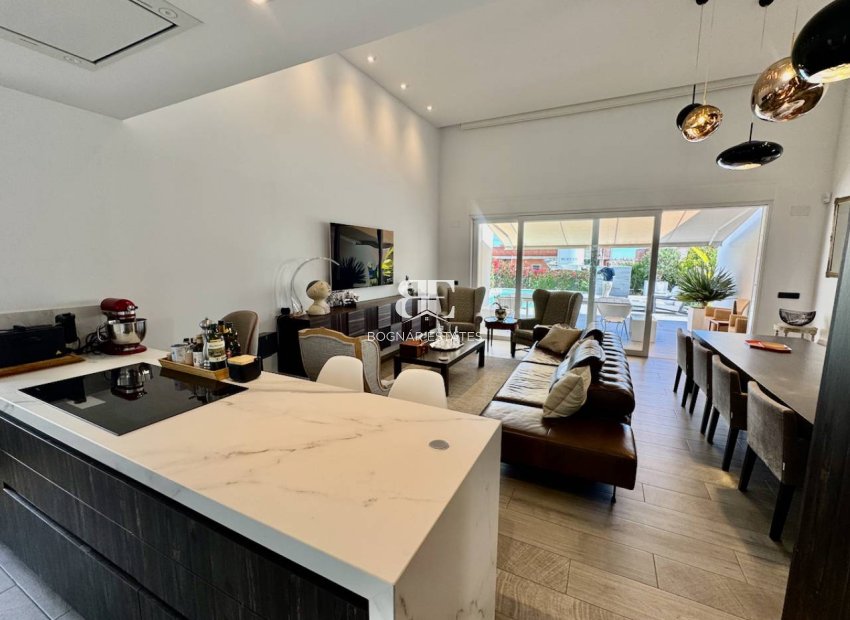 Resale - Villa -
La Finca Golf - Algorfa