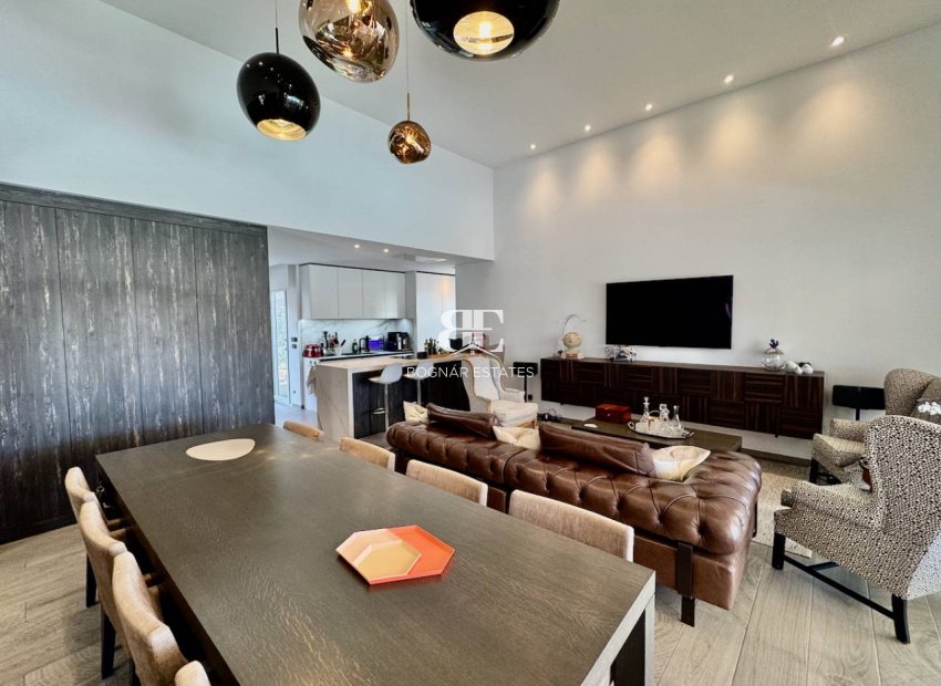 Resale - Villa -
La Finca Golf - Algorfa