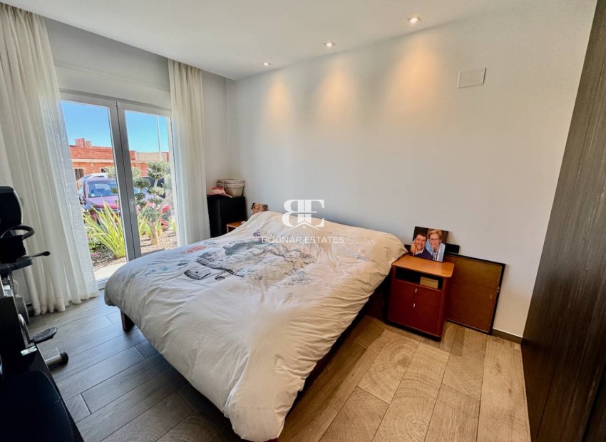 Resale - Villa -
La Finca Golf - Algorfa