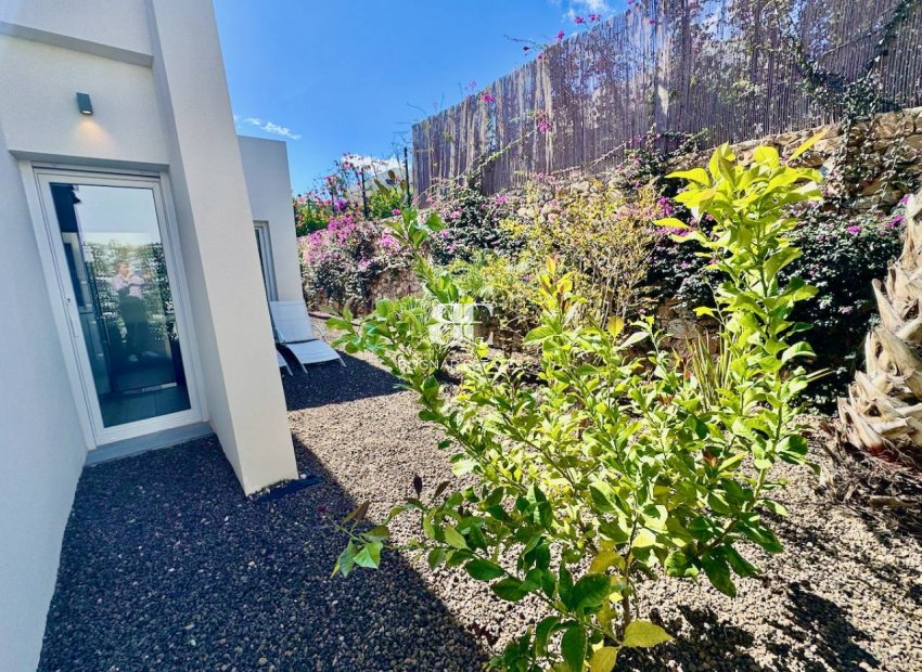 Resale - Villa -
La Finca Golf - Algorfa