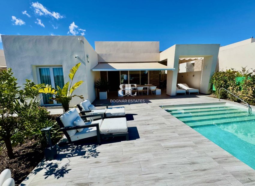 Resale - Villa -
La Finca Golf - Algorfa