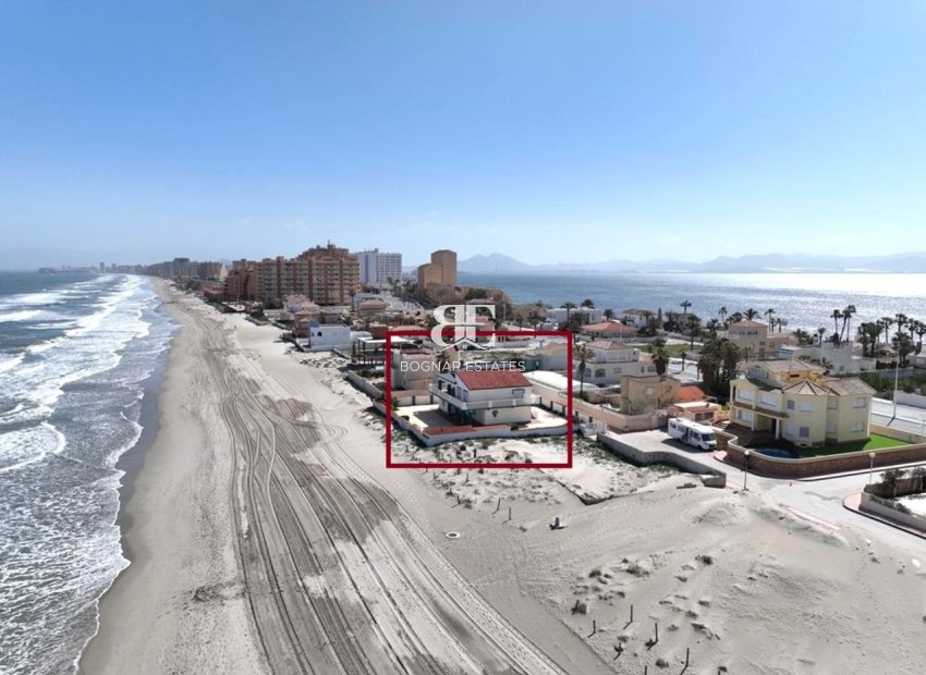 Resale - Villa -
La Manga del Mar Menor - Mar Menor