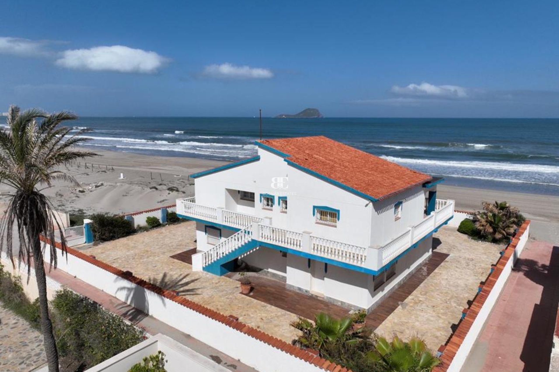 Resale - Villa -
La Manga del Mar Menor - Mar Menor