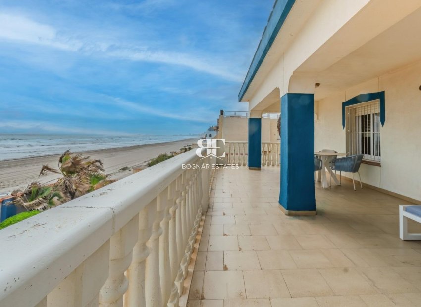 Resale - Villa -
La Manga del Mar Menor - Playa del Estacio
