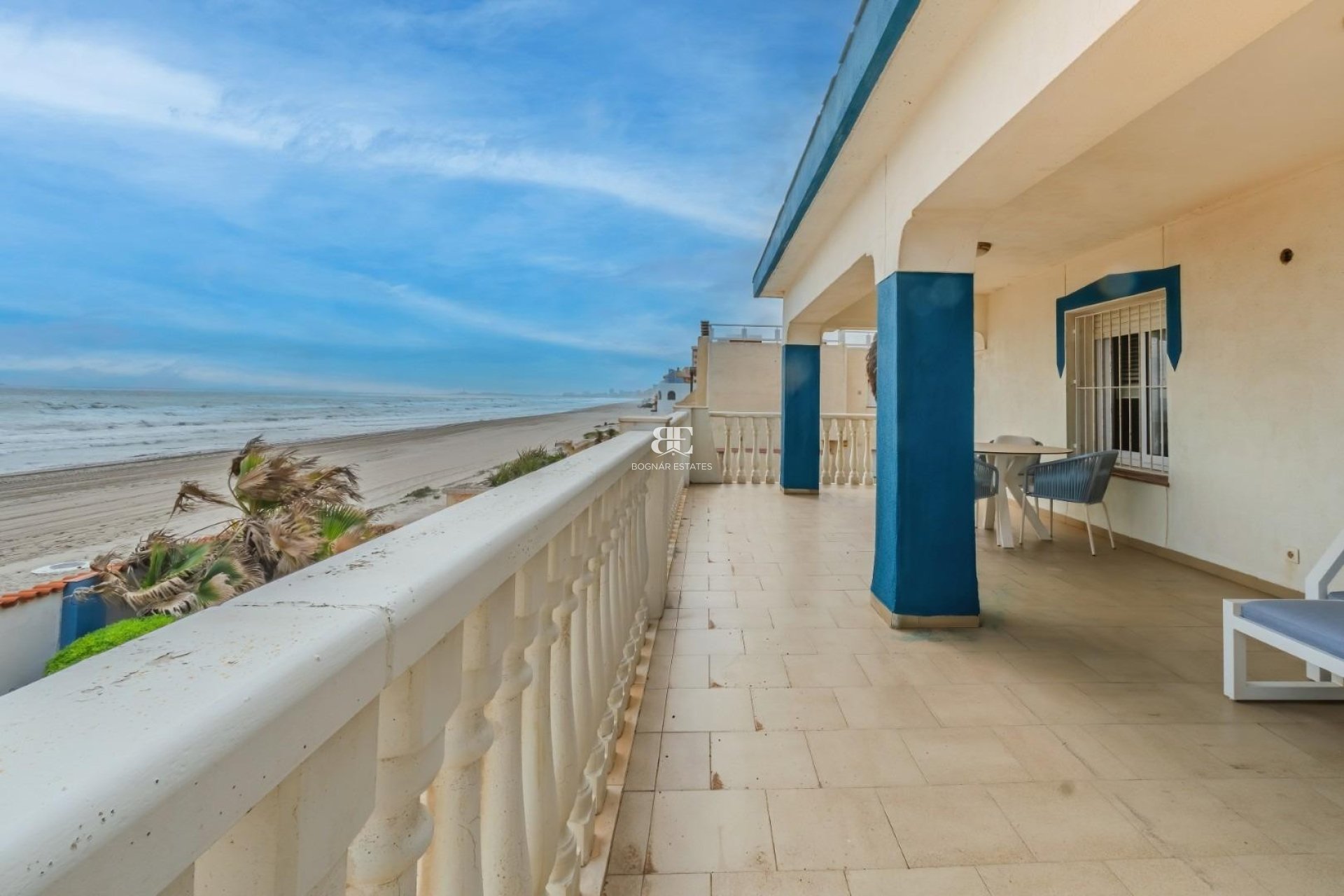 Resale - Villa -
La Manga del Mar Menor - Playa del Estacio