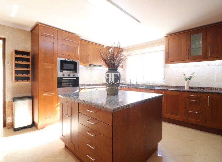 Resale - Villa -
La Marina - La Escuera