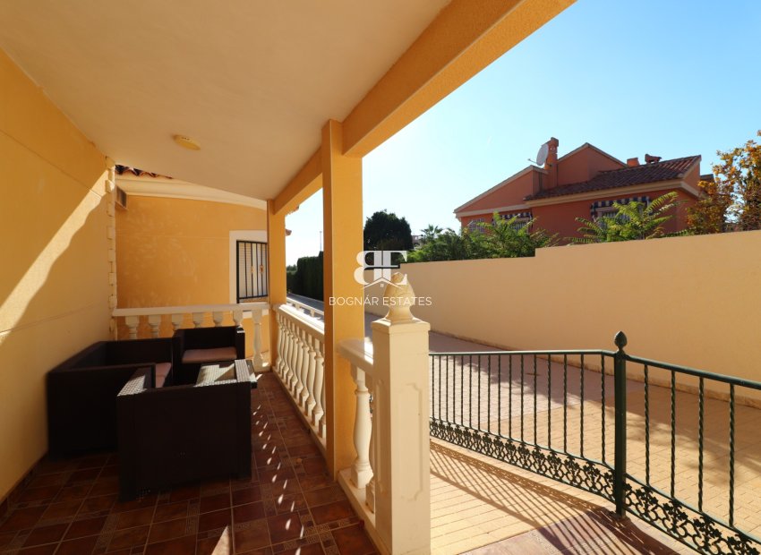 Resale - Villa -
La Marina - La Escuera