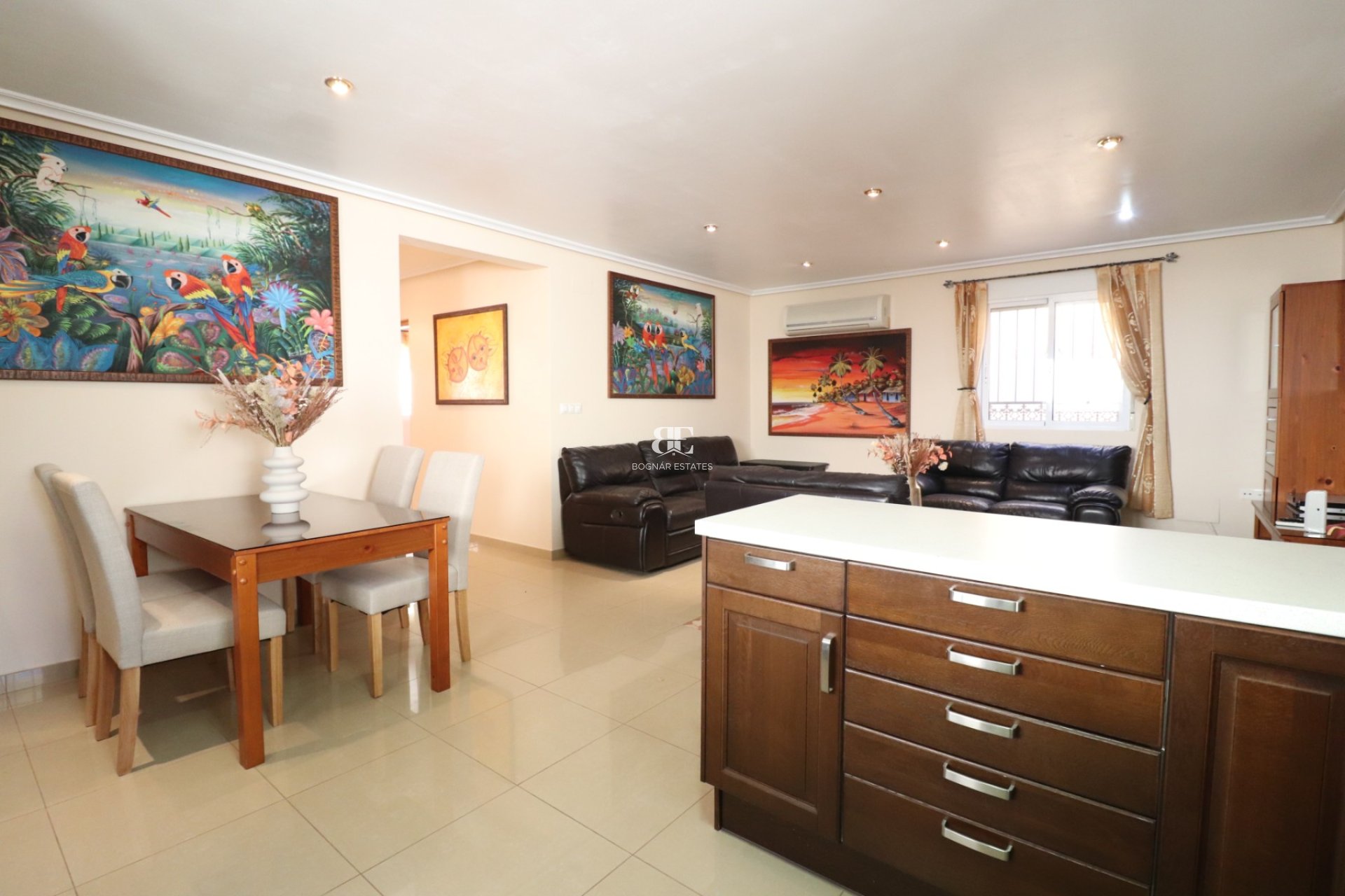 Resale - Villa -
La Marina - La Escuera