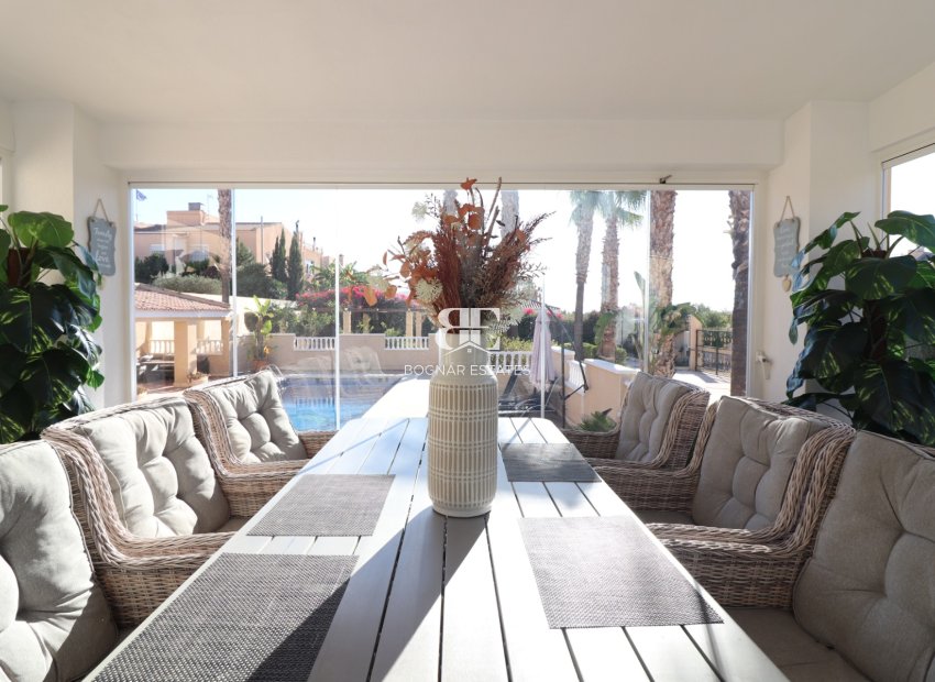 Resale - Villa -
La Marina - La Escuera