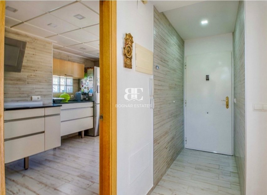 Resale - Villa -
La Nucía - Convent De Les Montjes