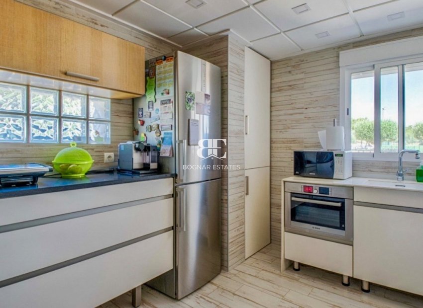 Resale - Villa -
La Nucía - Convent De Les Montjes