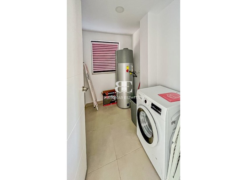 Resale - Villa -
La Nucía - Monte Bello