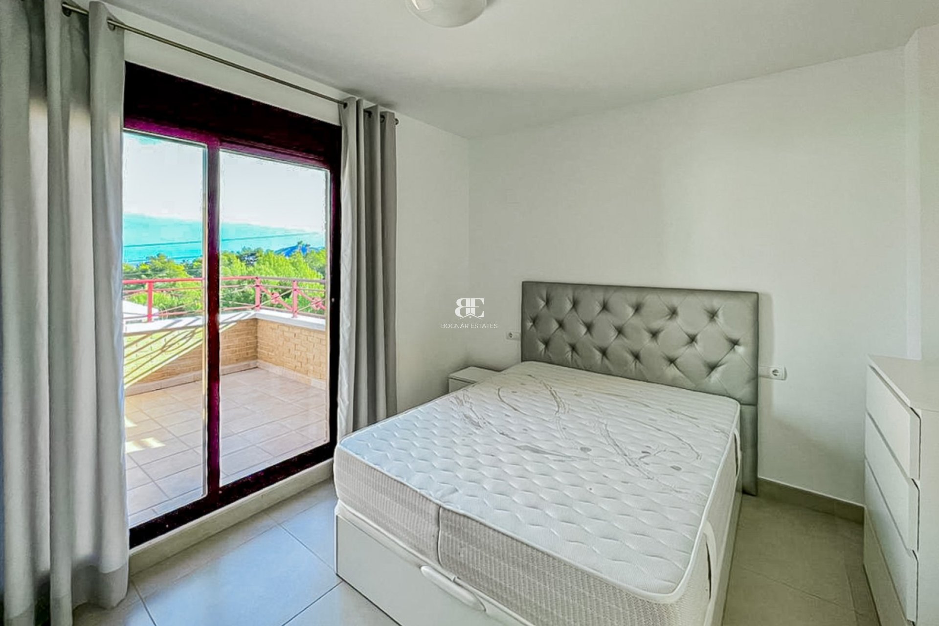 Resale - Villa -
La Nucía - Monte Bello