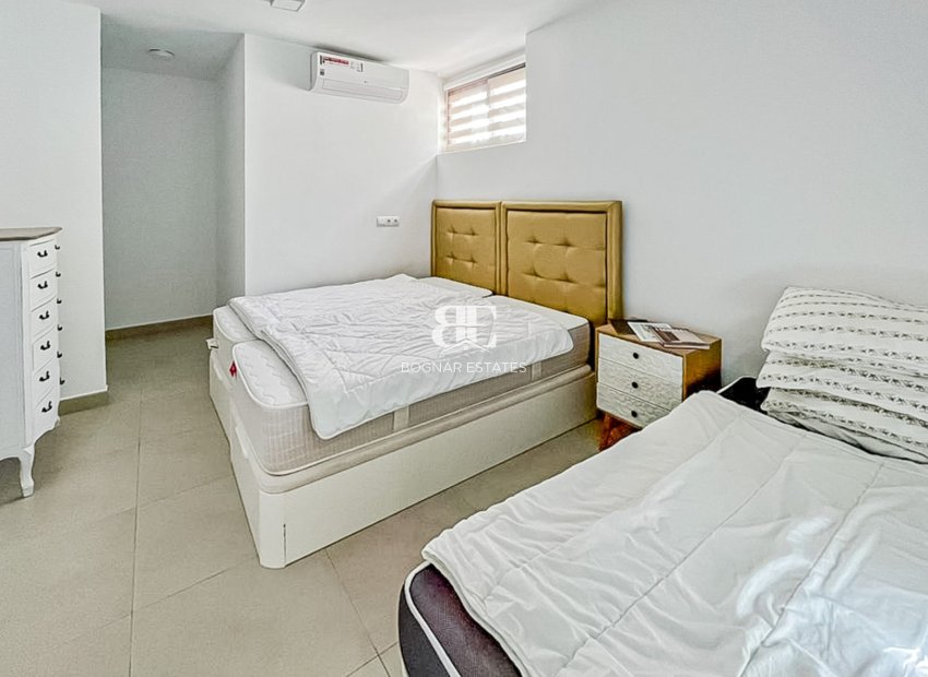 Resale - Villa -
La Nucía - Monte Bello