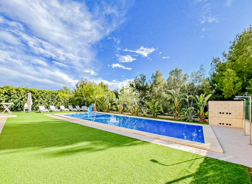 Resale - Villa -
La Nucía - Monte Bello