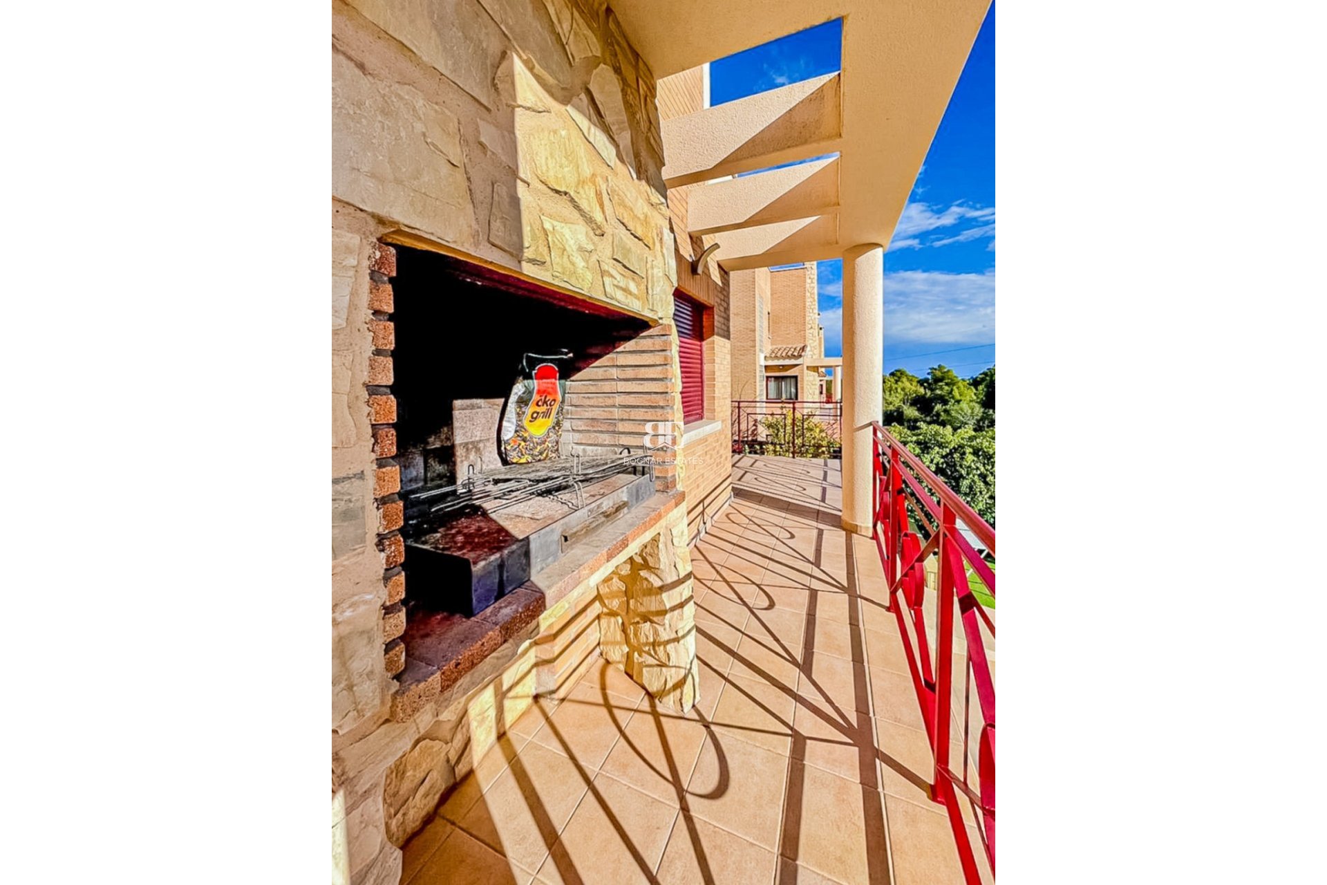 Resale - Villa -
La Nucía - Monte Bello