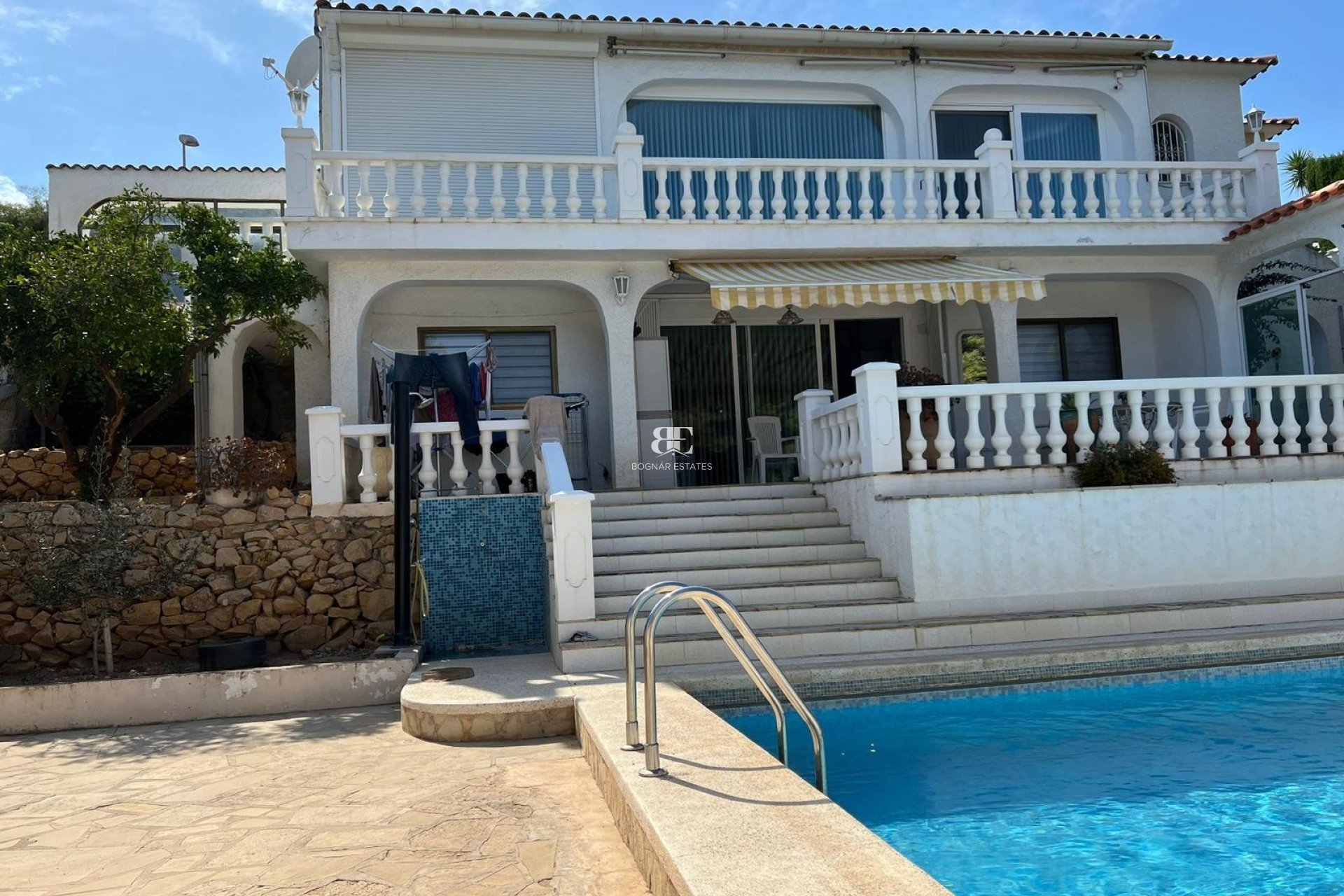 Resale - Villa -
La Nucía - Monte Bello