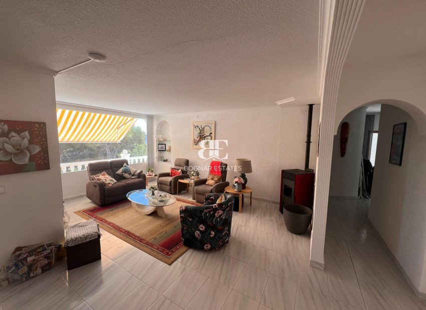 Resale - Villa -
La Nucía - Monte Bello
