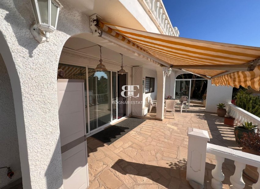 Resale - Villa -
La Nucía - Monte Bello
