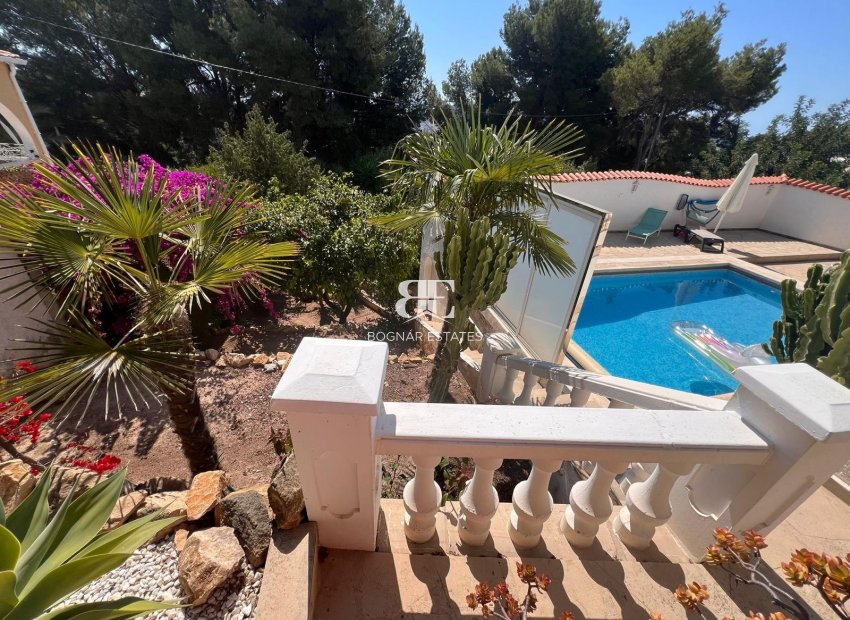 Resale - Villa -
La Nucía - Monte Bello