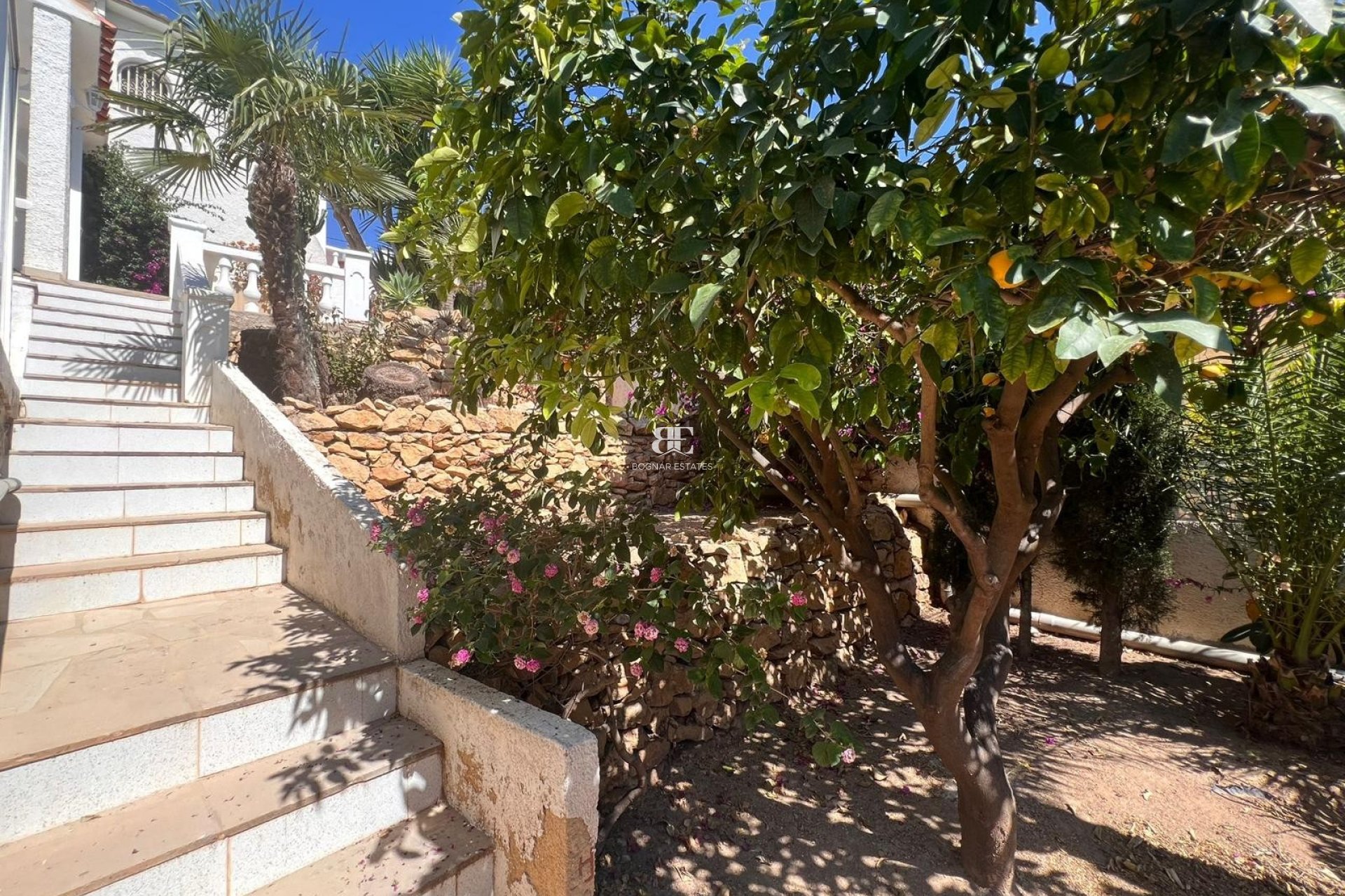 Resale - Villa -
La Nucía - Monte Bello