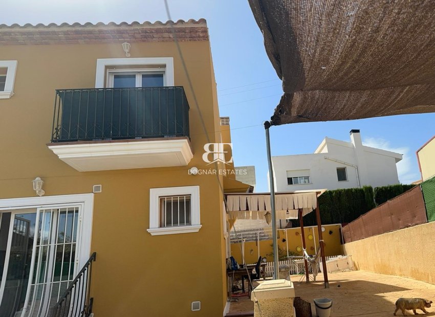 Resale - Villa -
La Nucía - Monte Bello