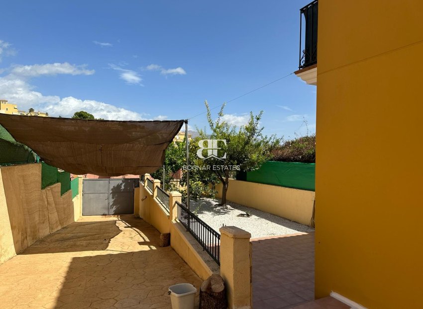 Resale - Villa -
La Nucía - Monte Bello