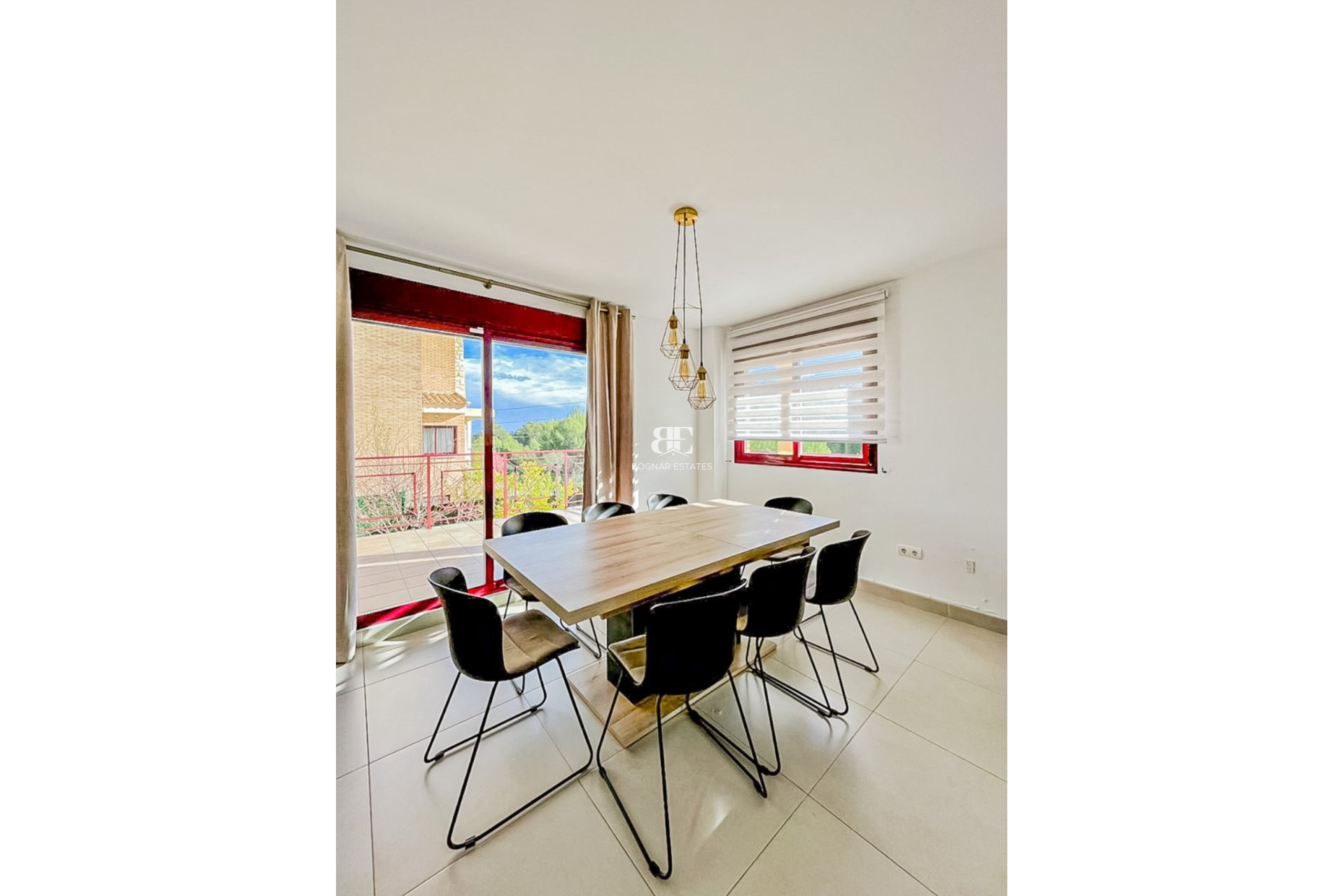 Resale - Villa -
La Nucía - Montebello