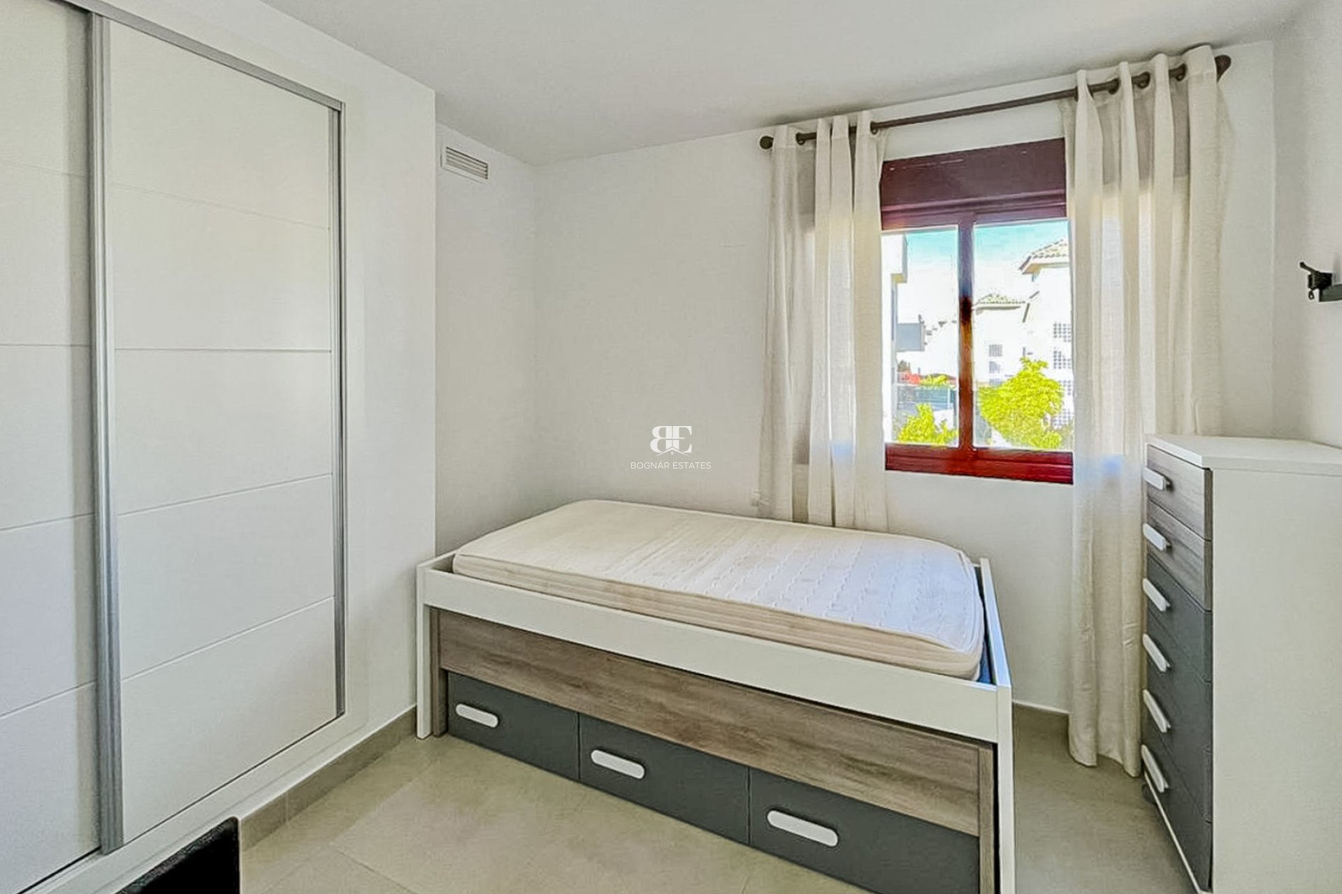 Resale - Villa -
La Nucía - Montebello