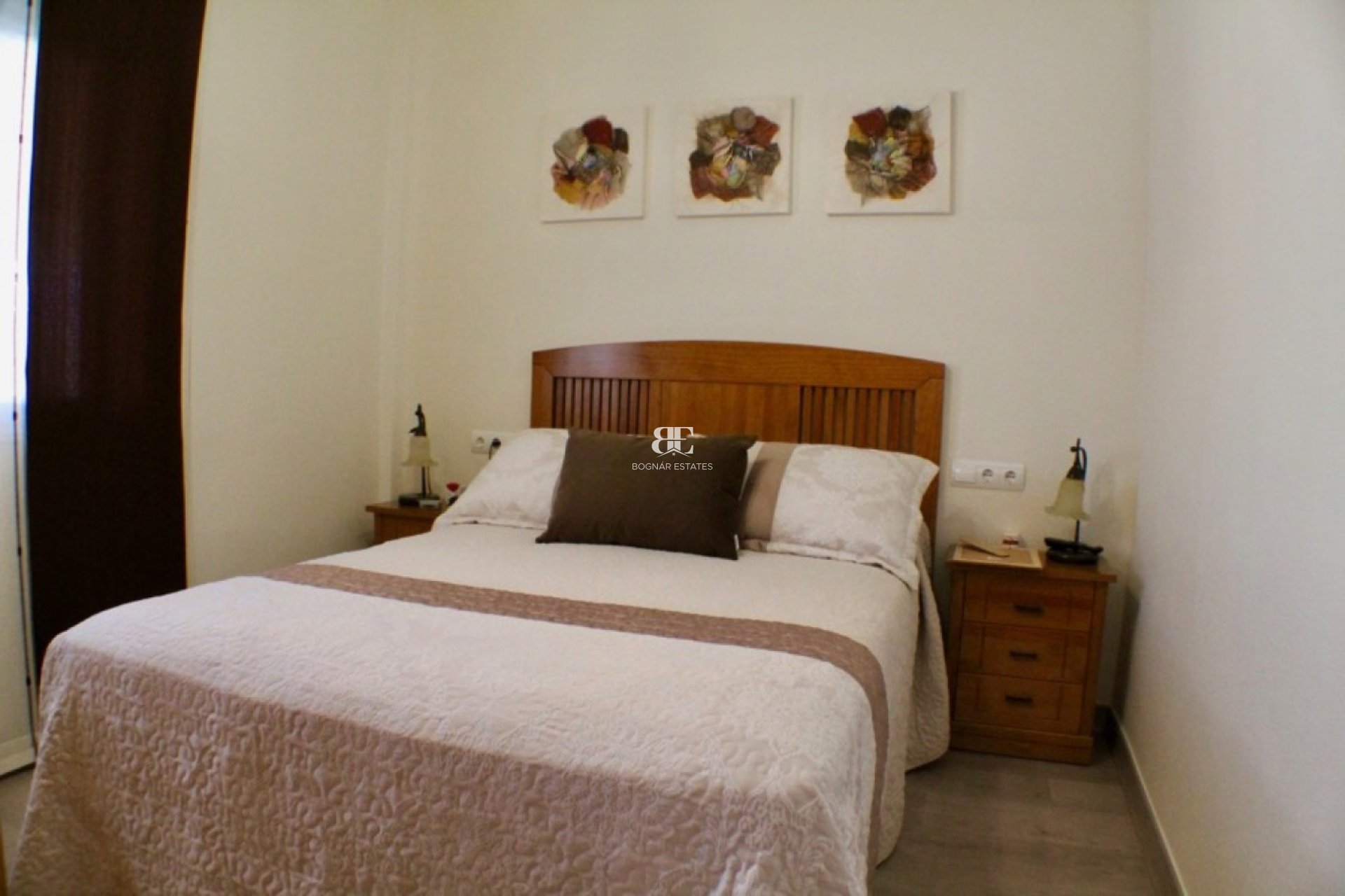 Resale - Villa -
La Nucía - Urbanisations