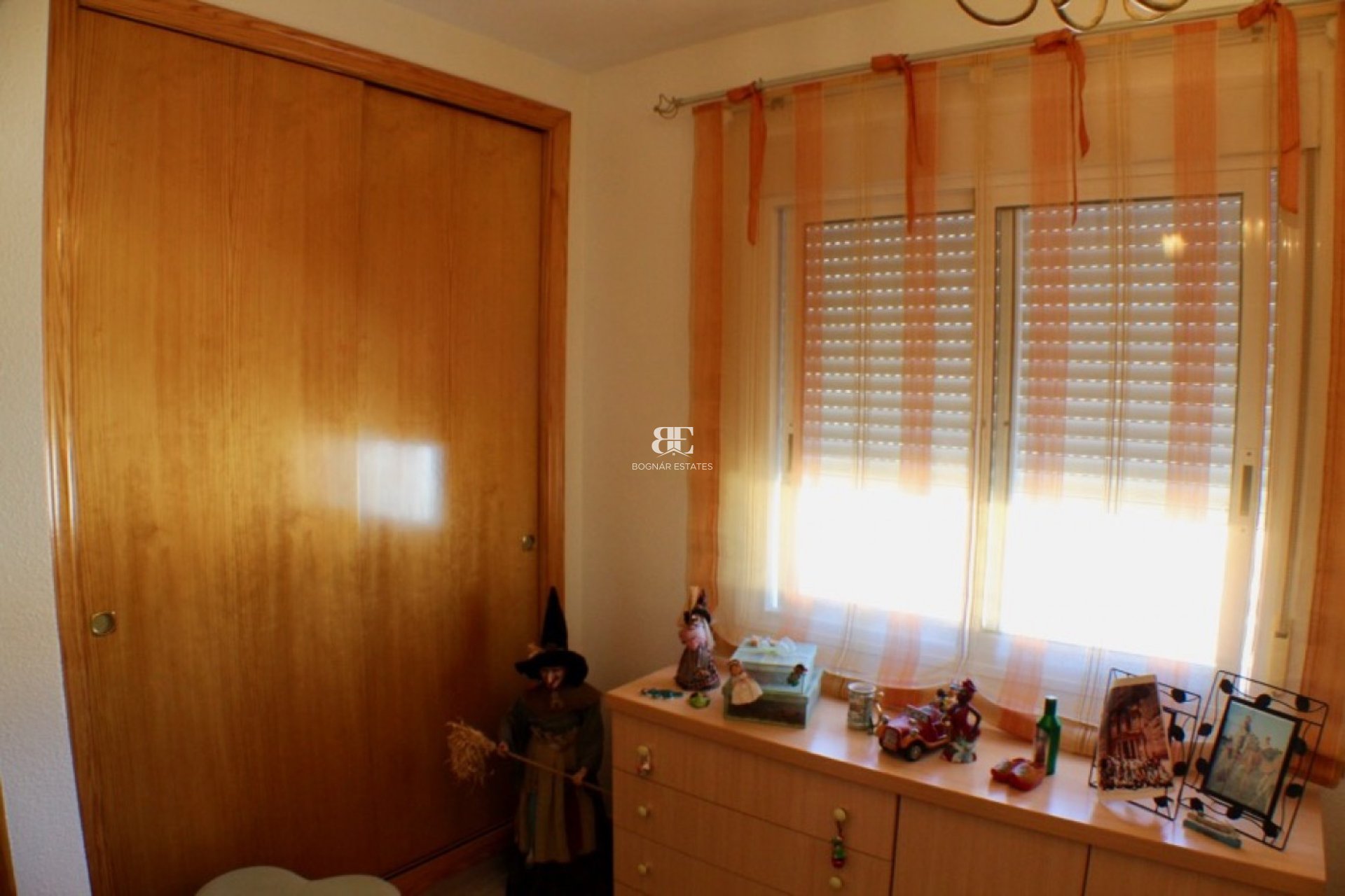 Resale - Villa -
La Nucía - Urbanisations