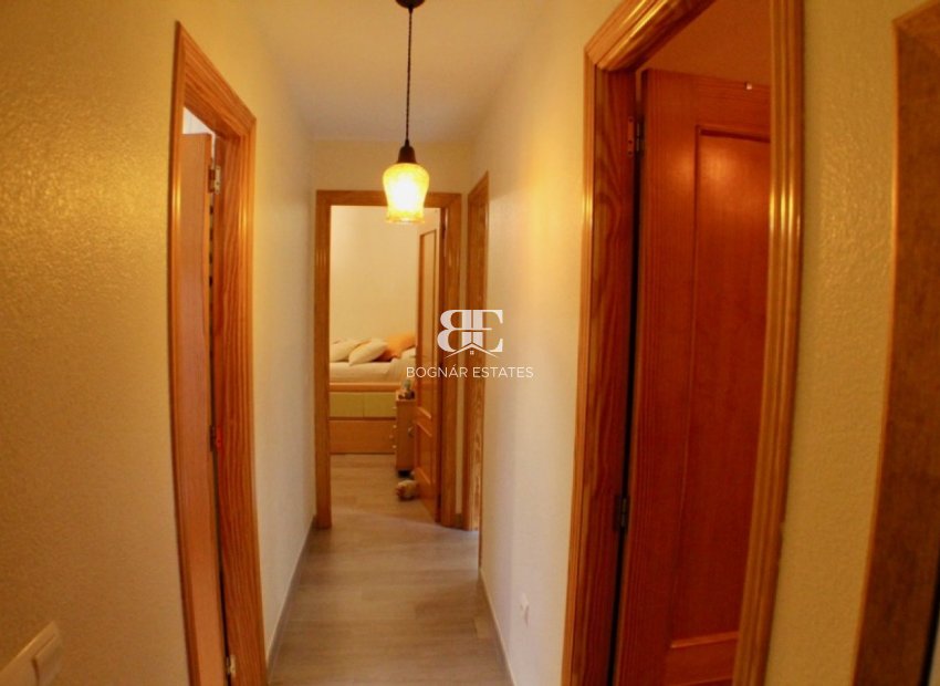 Resale - Villa -
La Nucía - Urbanizaciones