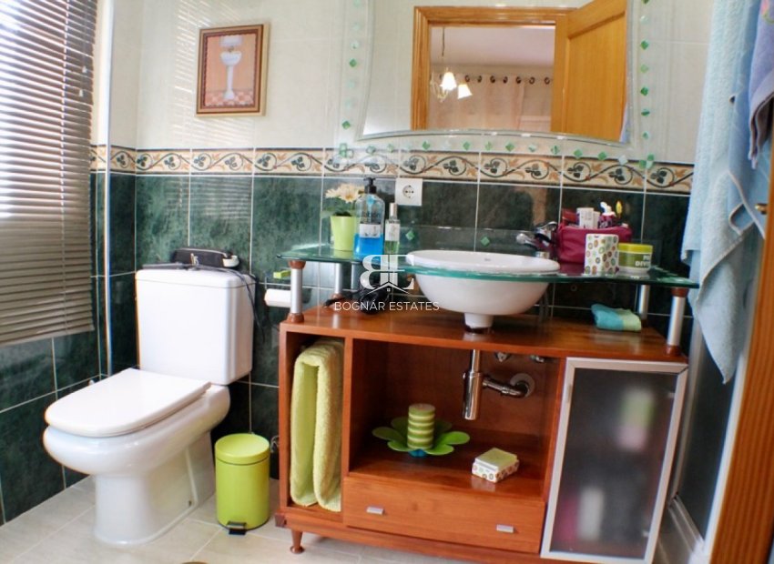 Resale - Villa -
La Nucía - Urbanizaciones